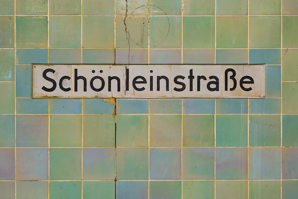 U8 Schönleinstraße